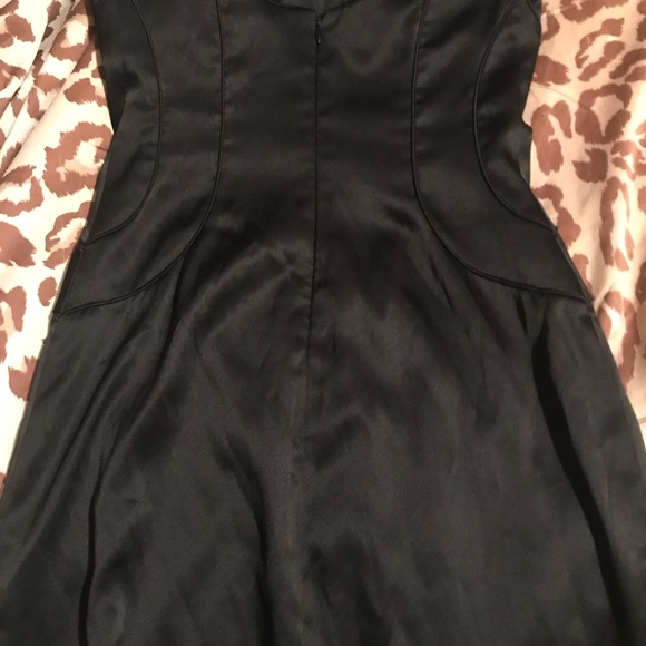 Black strapless zip up dress - Picture 3 of 3